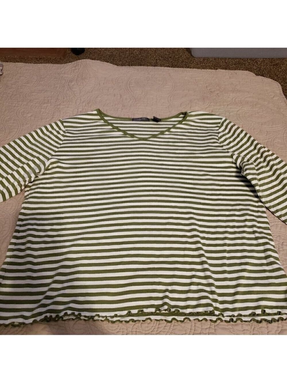 Liz Claiborne Women's V-Neck Top